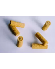 Świeca zwijana z węzy pszczelej