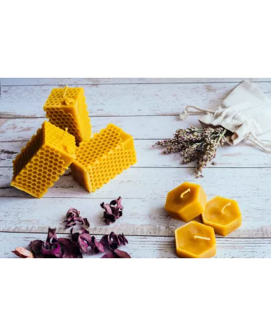 Świece z wosku pszczelego