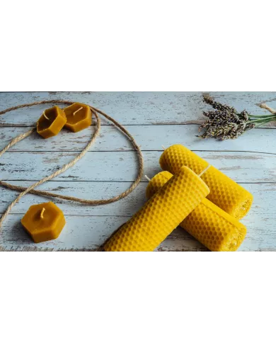 Świeca zwijana z węzy pszczelej