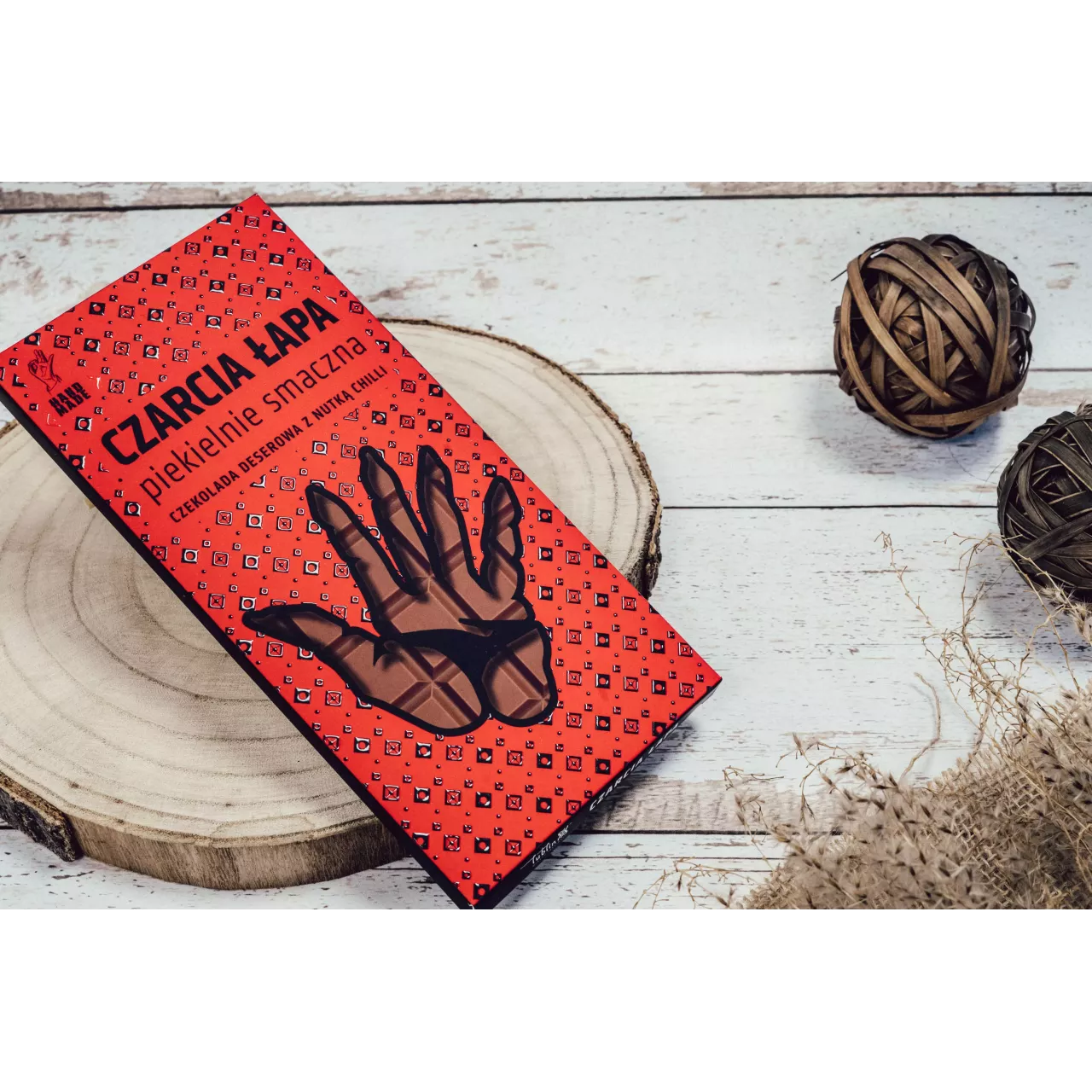 Czekolada CZARCIA ŁAPA deserowa z chilli 90 g