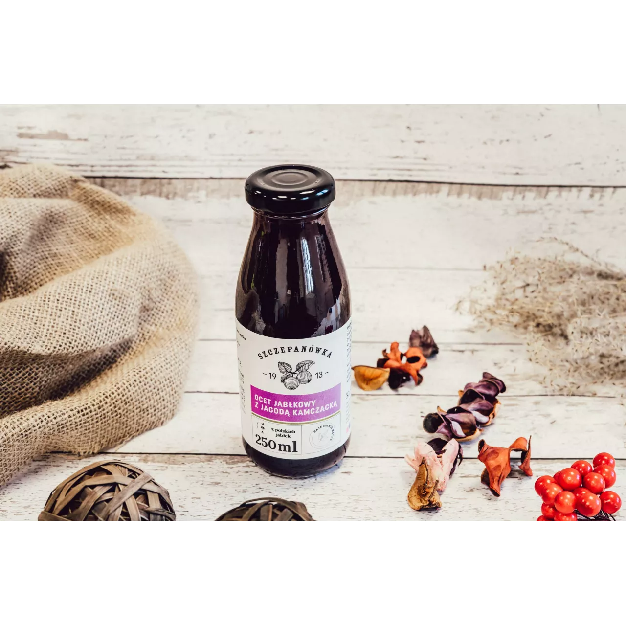 Ocet jabłkowy z jagodą kamczacką, Szczepanówka 250 ml