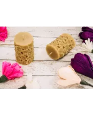 Świeca z wosku pszczelego 210 g KWIATY kol. naturalny