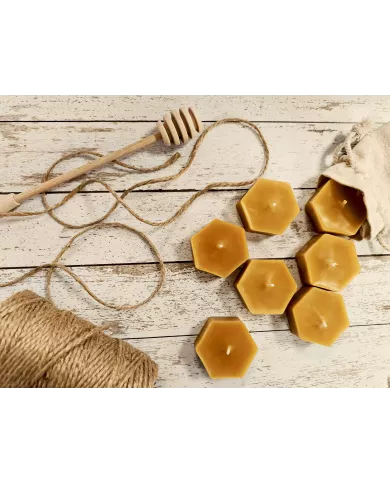 Świeca z wosku pszczelego tealight w kształcie heksagonu