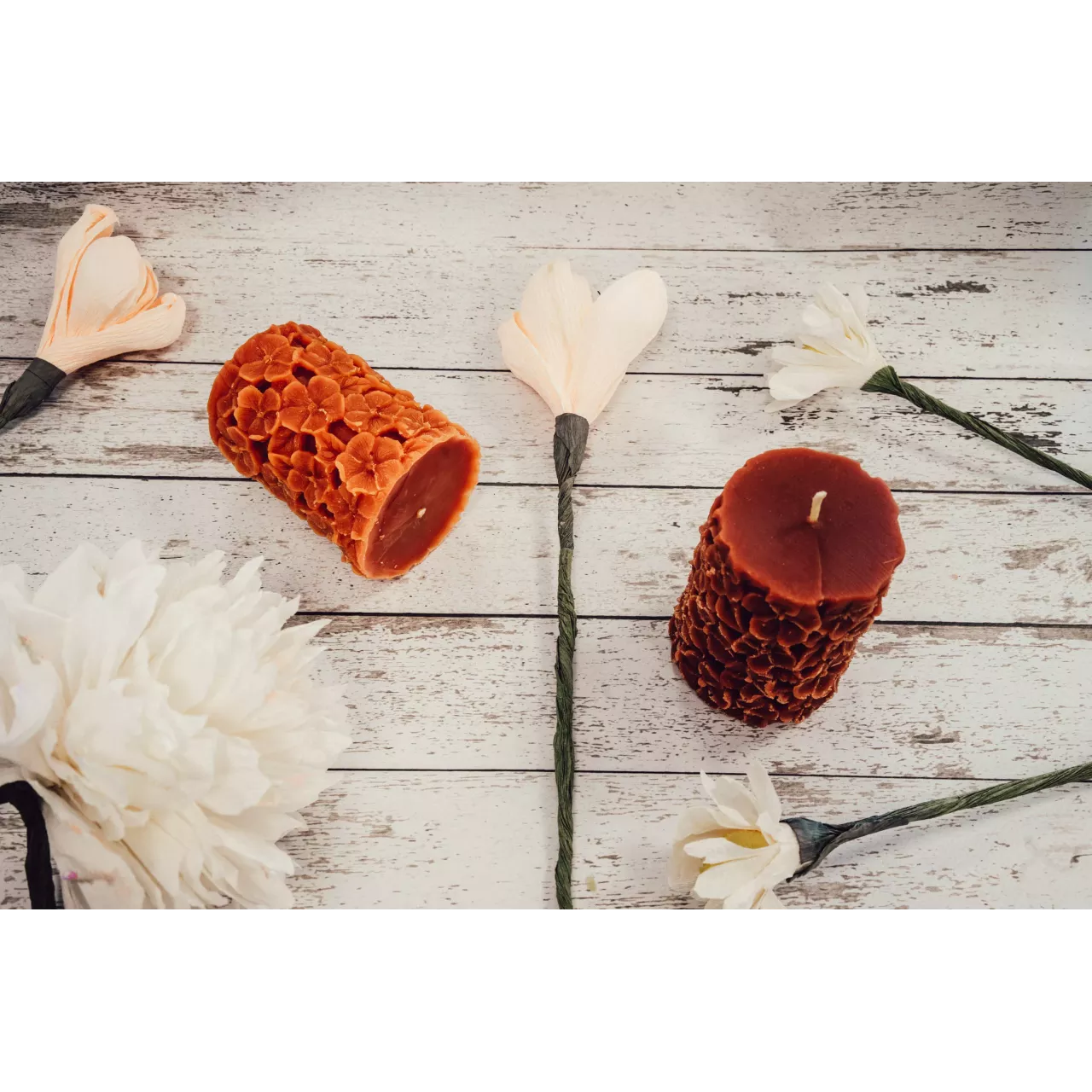 Świeca z wosku pszczelego KORALOWA HORTENSJA