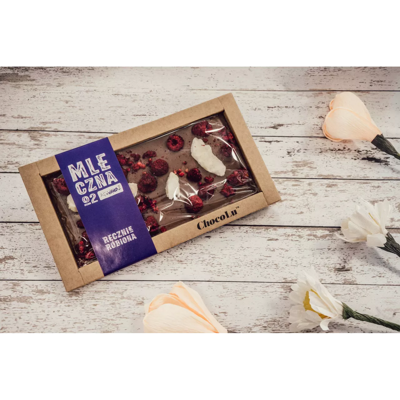 Czekolada mleczna z liofilizowaną maliną i jabłkiem 105 g